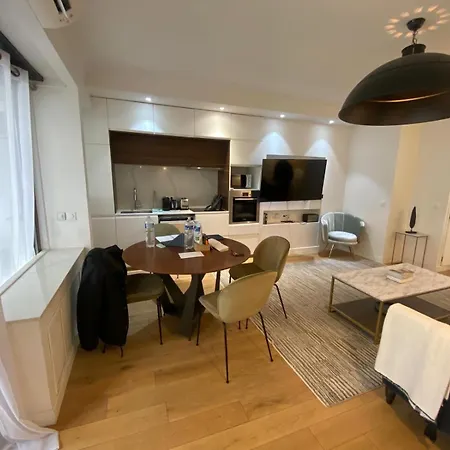 Διαμέρισμα 2br Berri Champs Elysees Παρίσι